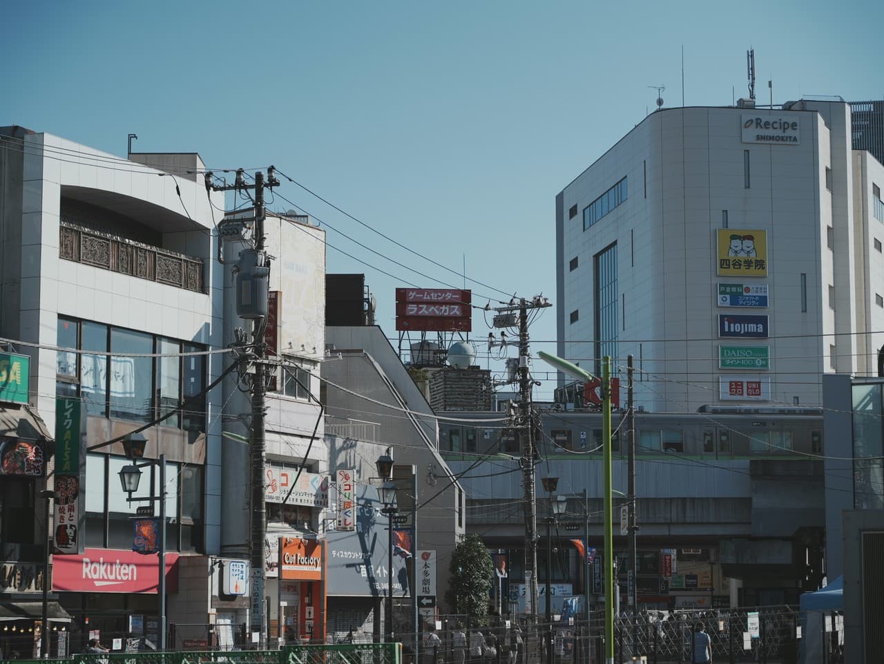 徒歩で楽しめる充実した生活インフラ